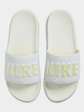 BNWT Nike Offcourt Slide Light Silver Barely Volt BQ4632-013 Women’s Size 7